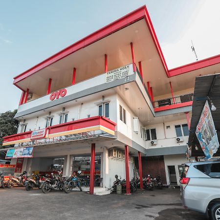 โอโย 387 อัลฟา เกสต์เฮาส์ Tegal  ภายนอก รูปภาพ