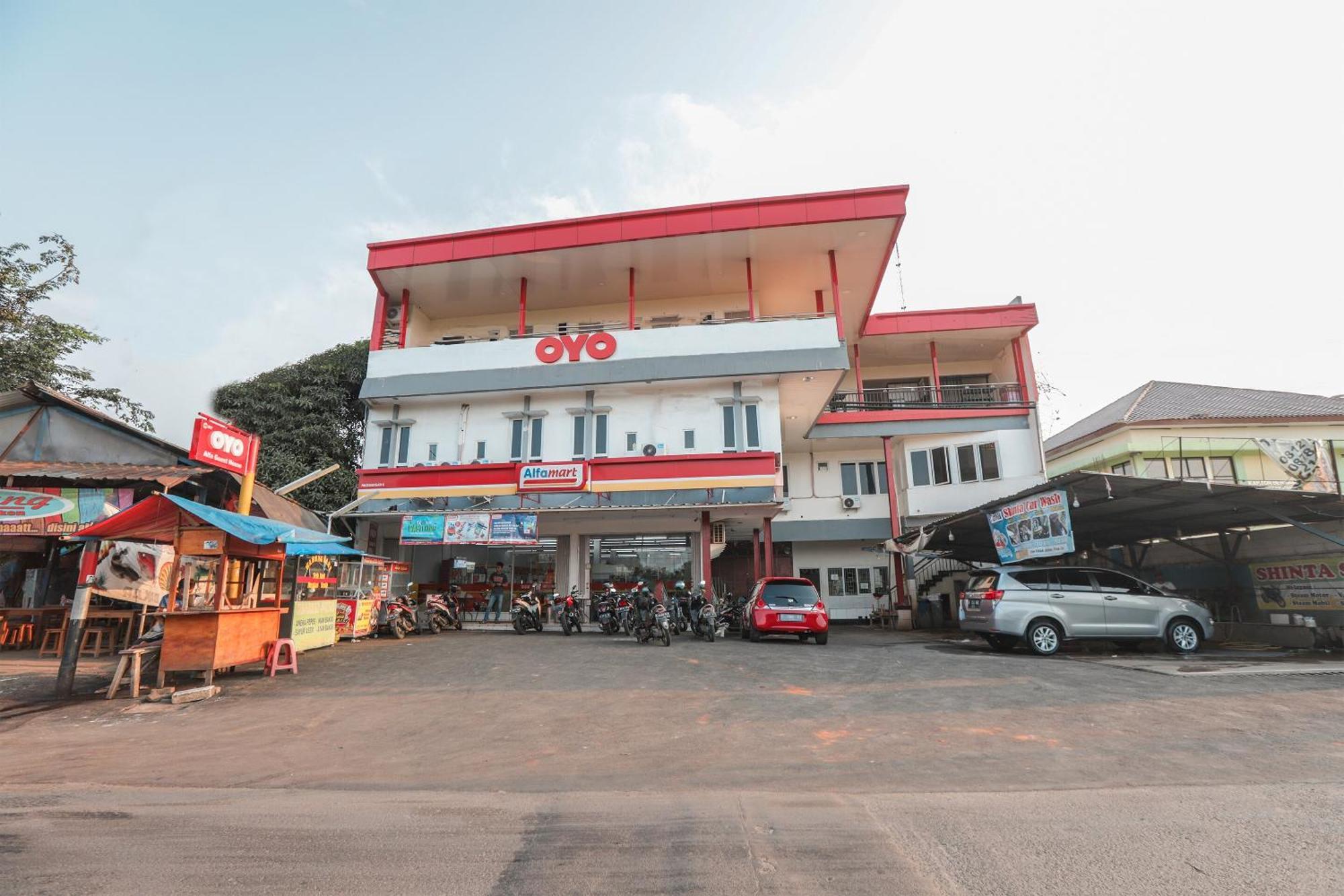 โอโย 387 อัลฟา เกสต์เฮาส์ Tegal  ภายนอก รูปภาพ